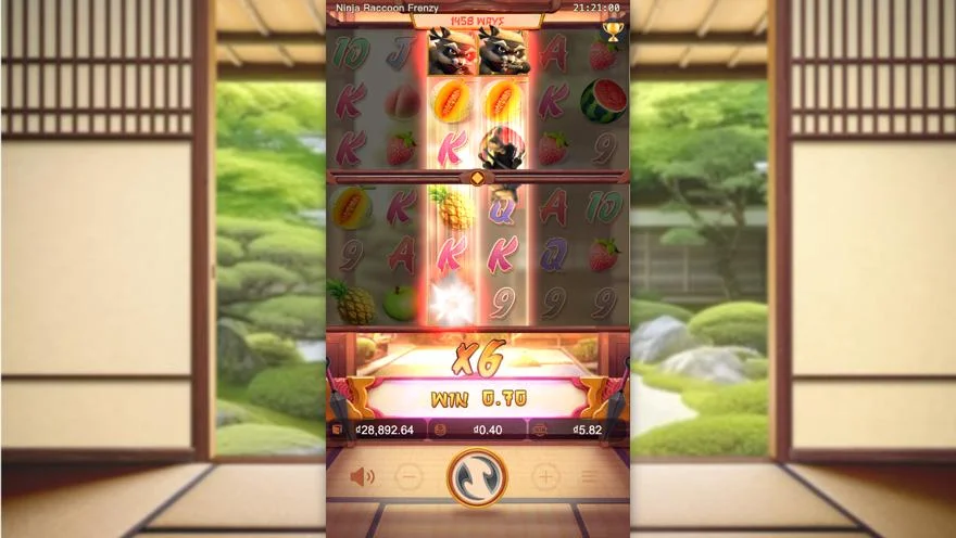 Ảnh bảng biểu tượng & tính năng game Ninja Raccoon Frenzy (slot PG) chơi tại LC79